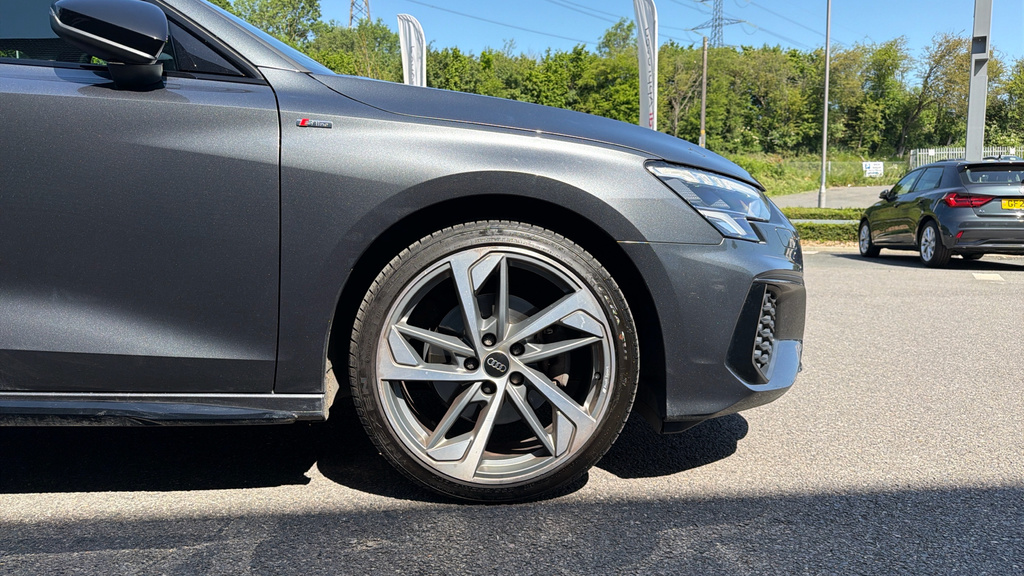 Audi A3 A3 35 Tfsi Black Edition S Tronic GF24OEB Grey #5