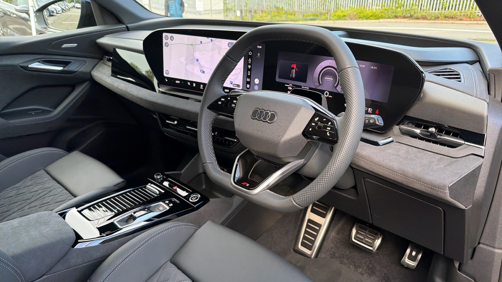 Audi Q6 E-Tron Audi Q6 Suv Black Edition E-tron Quattro 315,00 Kw GN26WBF Blue #6
