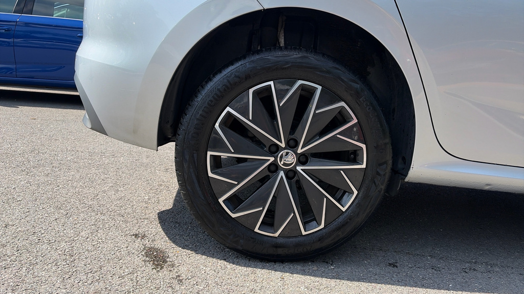 Skoda Kamiq Kamiq 1.0 Tsi 95 Se Drive EU22AVX Silver #5