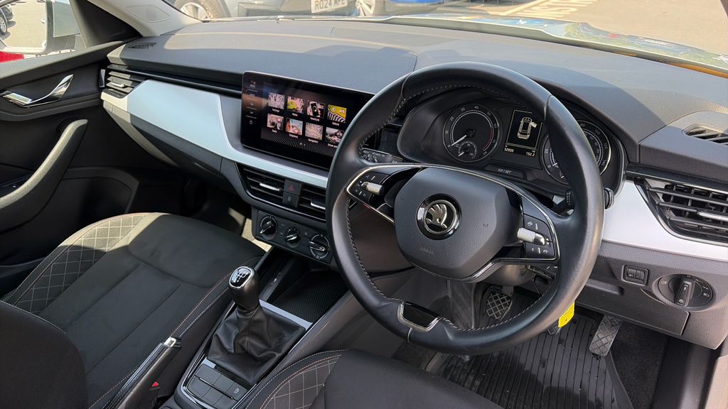Skoda Kamiq Kamiq 1.0 Tsi 95 Se Drive EU22AVX Silver #6