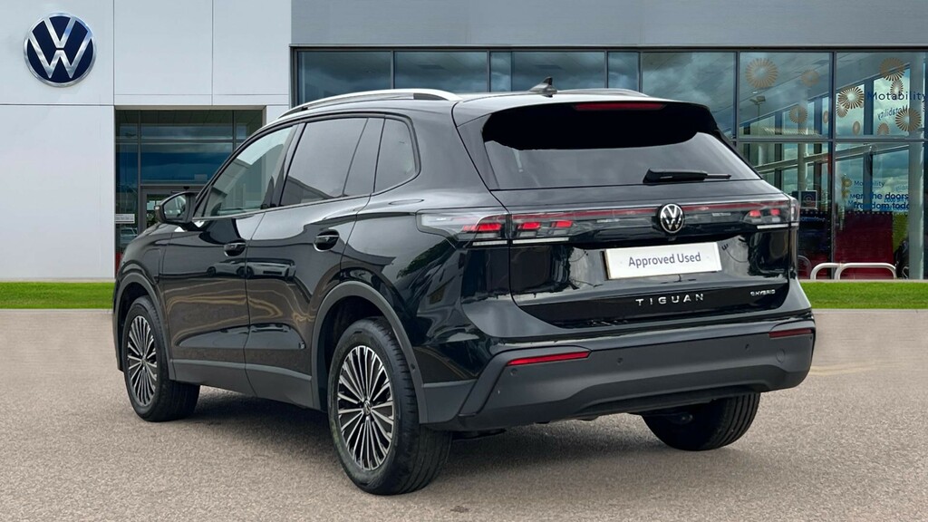 Volkswagen Tiguan Tiguan 1.5 Tsi Ehybrid Match Dsg GF25OXV Black #3