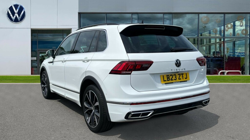 Volkswagen Tiguan Tiguan 1.5 Tsi 150 R-line Dsg LB23ZTJ White #3