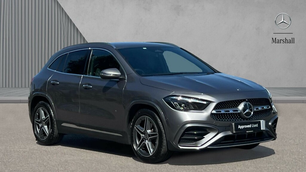 Mercedes-Benz GLA Class Gla 200 Amg Line Executive Grey