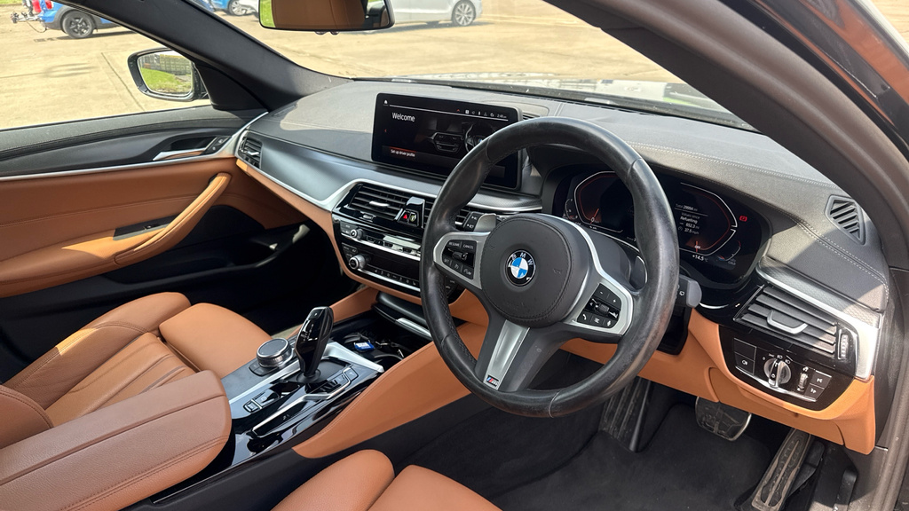BMW 5 Series 5 Series 520D Mht M Sport Step FT23RRV Black #6