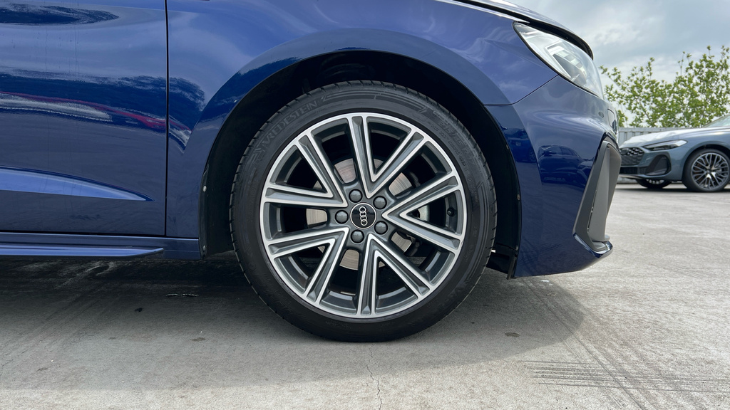 Audi A1 A1 30 Tfsi 110 S Line S Tronic GL24DWJ Blue #5