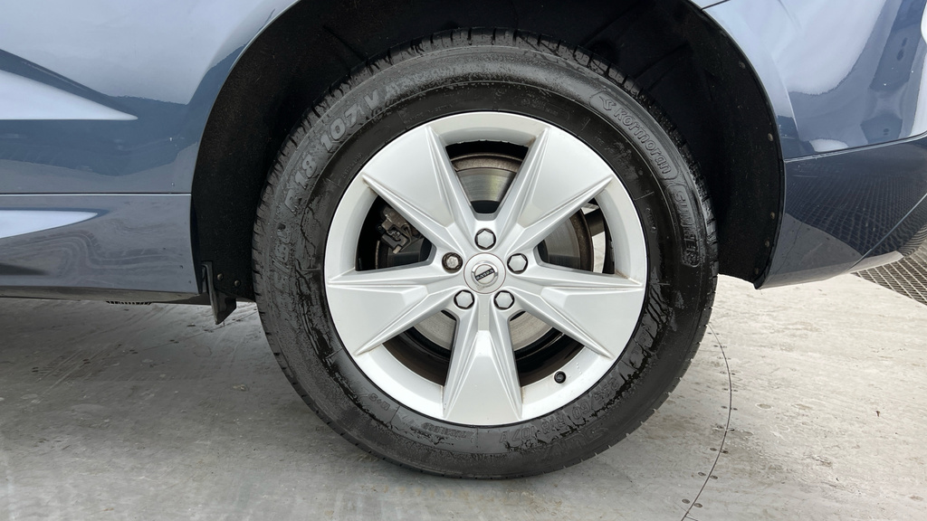Volvo XC60 Xc60 2.0 B4d Momentum Awd Geartronic BX22YZM Blue #4