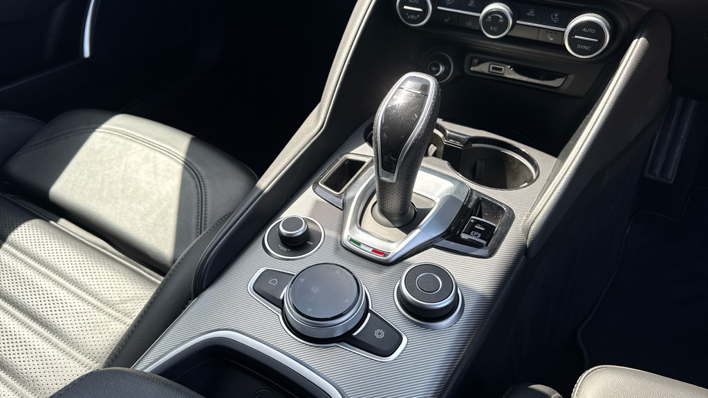 Alfa Romeo Giulia 2.0T Veloce Euro 6 Ss  #34