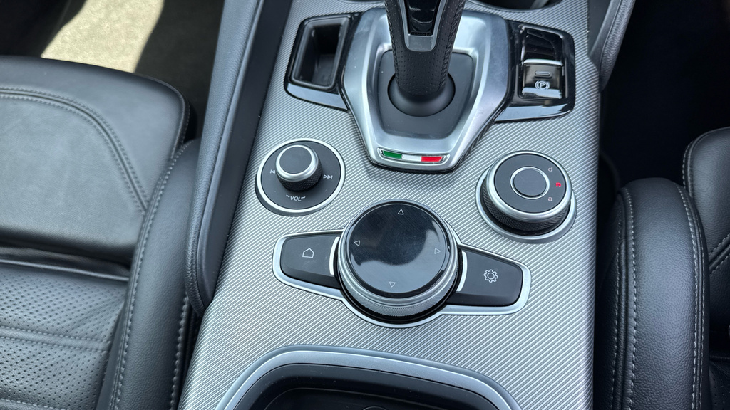 Alfa Romeo Giulia 2.0T Veloce Euro 6 Ss  #49