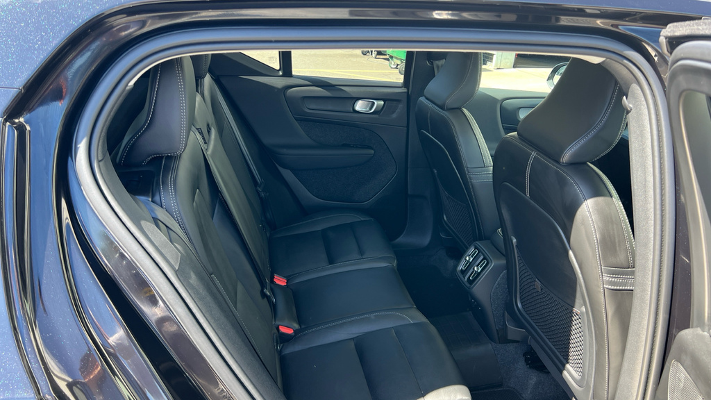 Volvo XC40 Xc40 2.0 B3p Ultra Dark FM74RSO Black #6
