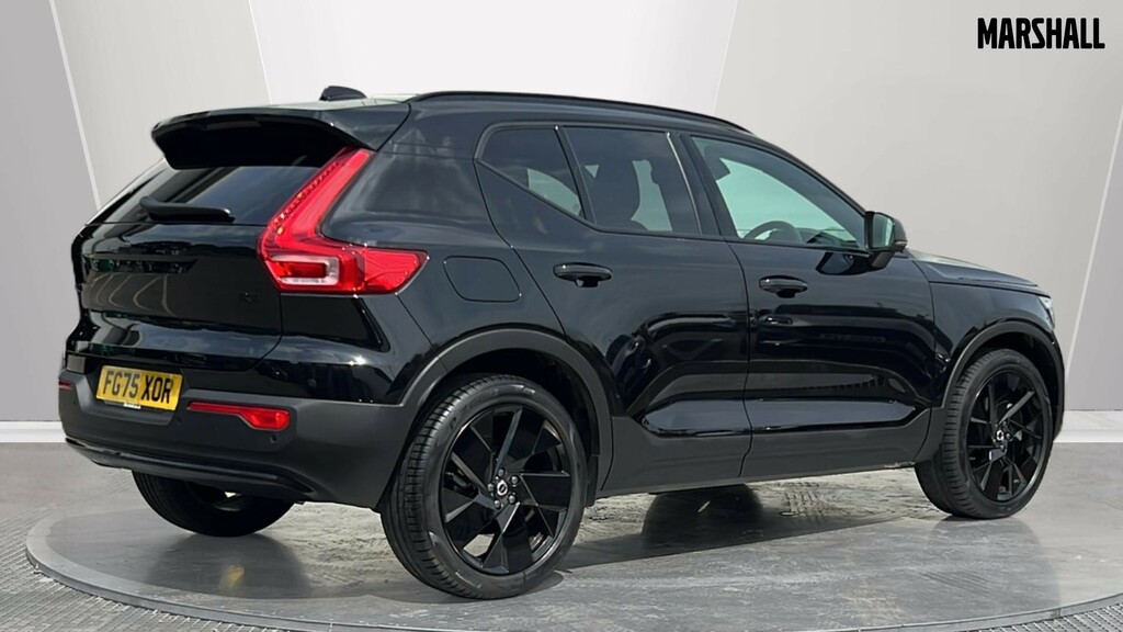 Volvo XC40 Xc40 2.0 B3p Plus Black Edition FG75XOR Black #2