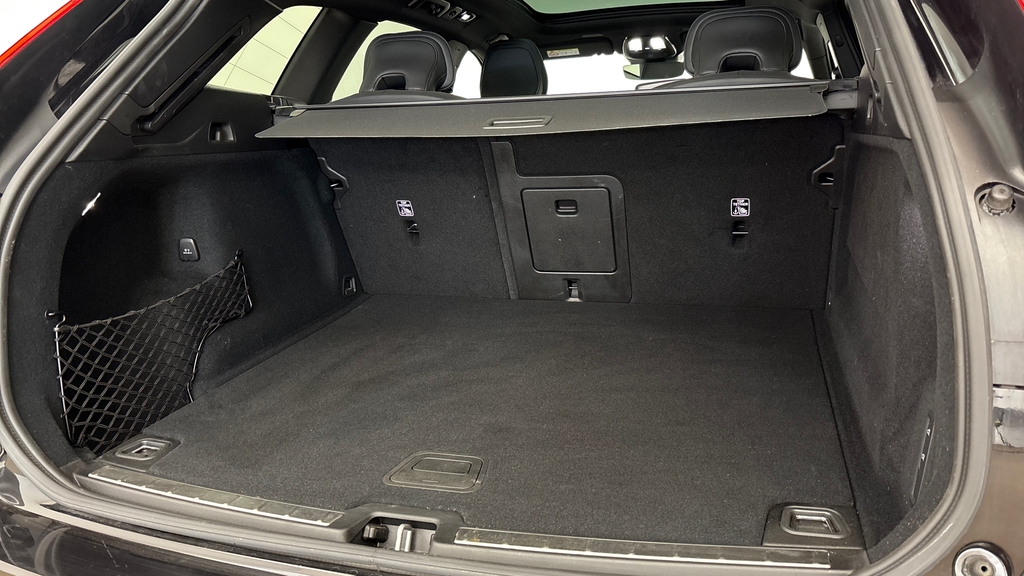 Volvo XC60 Xc60 2.0 B5p Ultra Black Edition Awd Geartroni RV25UBL Black #5
