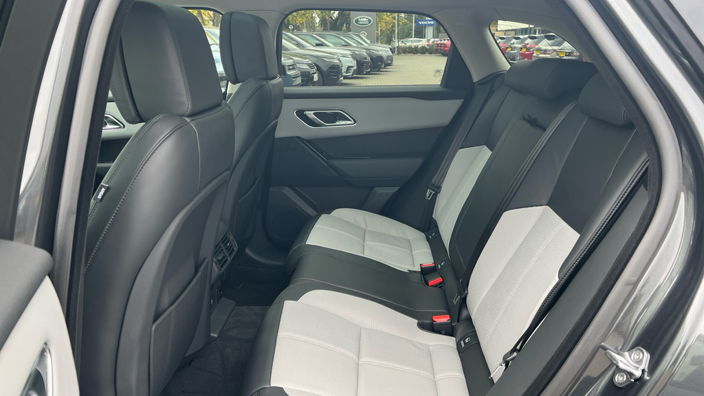 Land Rover Range Rover Velar Range Rover Velar 2.0 D200 Mhev Dynamic Se Aut AF75OOG Grey #4