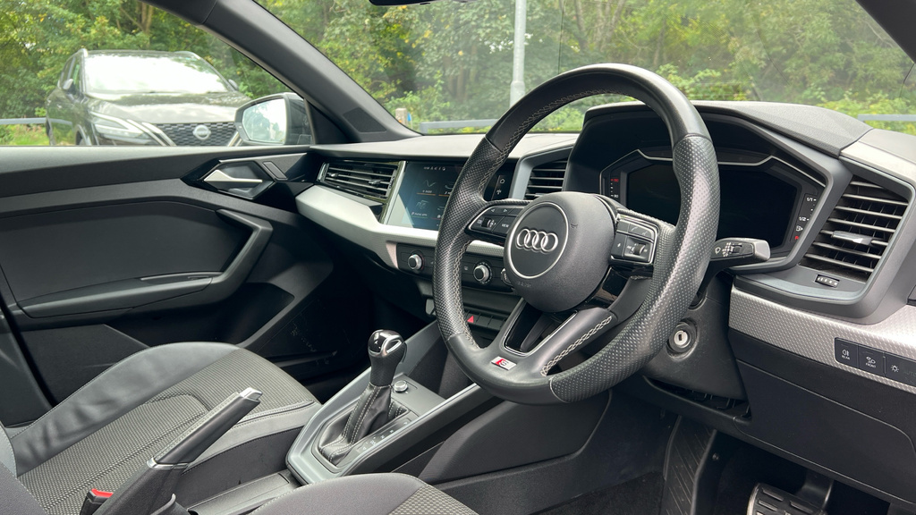 Audi A1 A1 30 Tfsi 110 S Line S Tronic WR22FZN Black #6