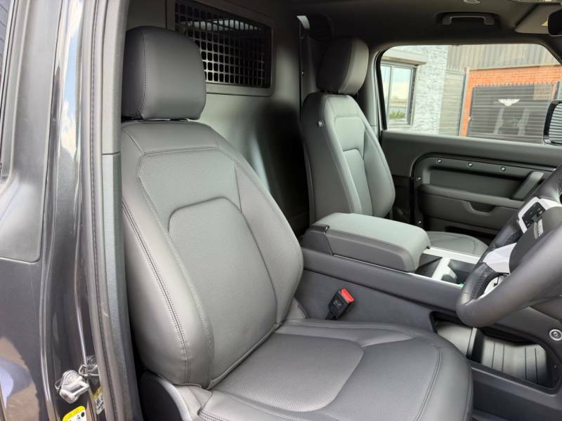 Land Rover Defender 90 Defender 90 3.0 D250 X-dynamic Se Mhev Hard Top Su Grey #6
