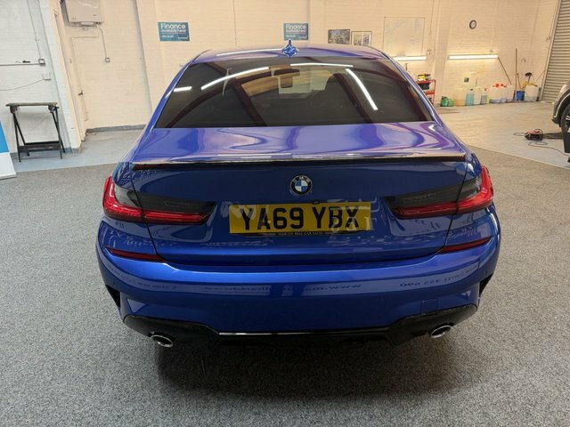 BMW 3 Series 2.0 320D M Sport YA69YBX Blue #5