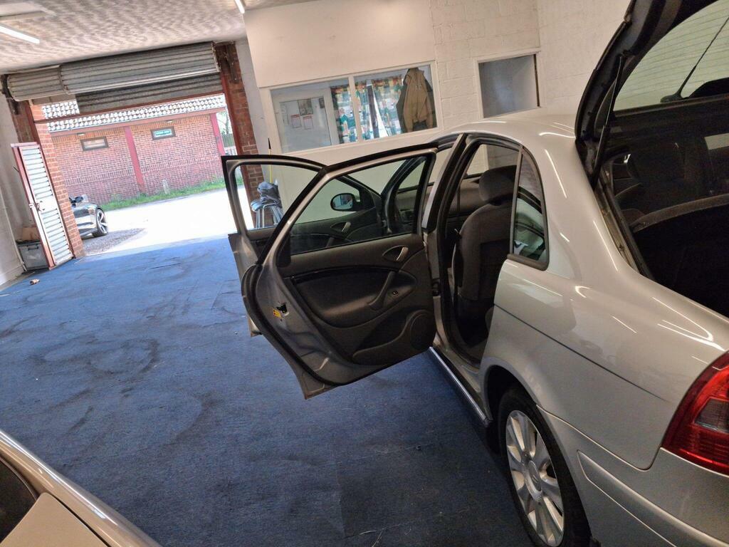 Citroen C5 2.0I 16V Exclusive Grey #21
