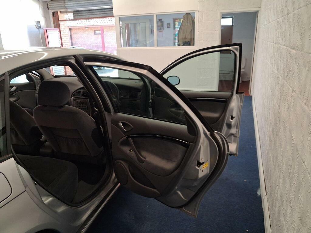 Citroen C5 2.0I 16V Exclusive Grey #20