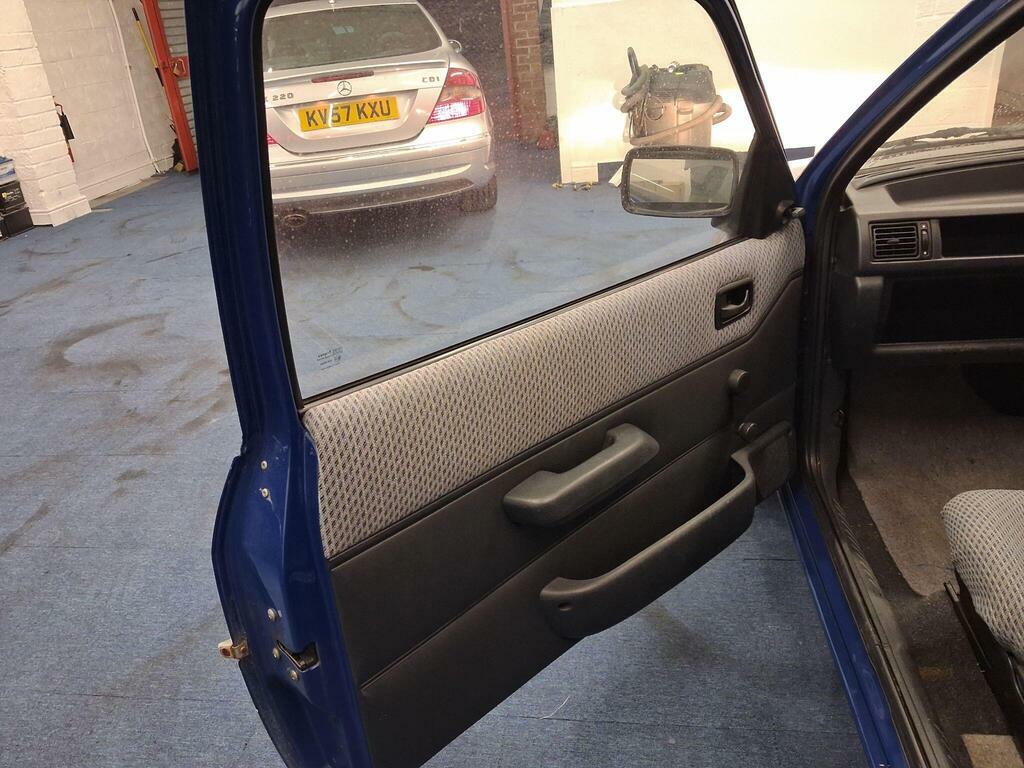 Ford Fiesta Hatchback Black #30