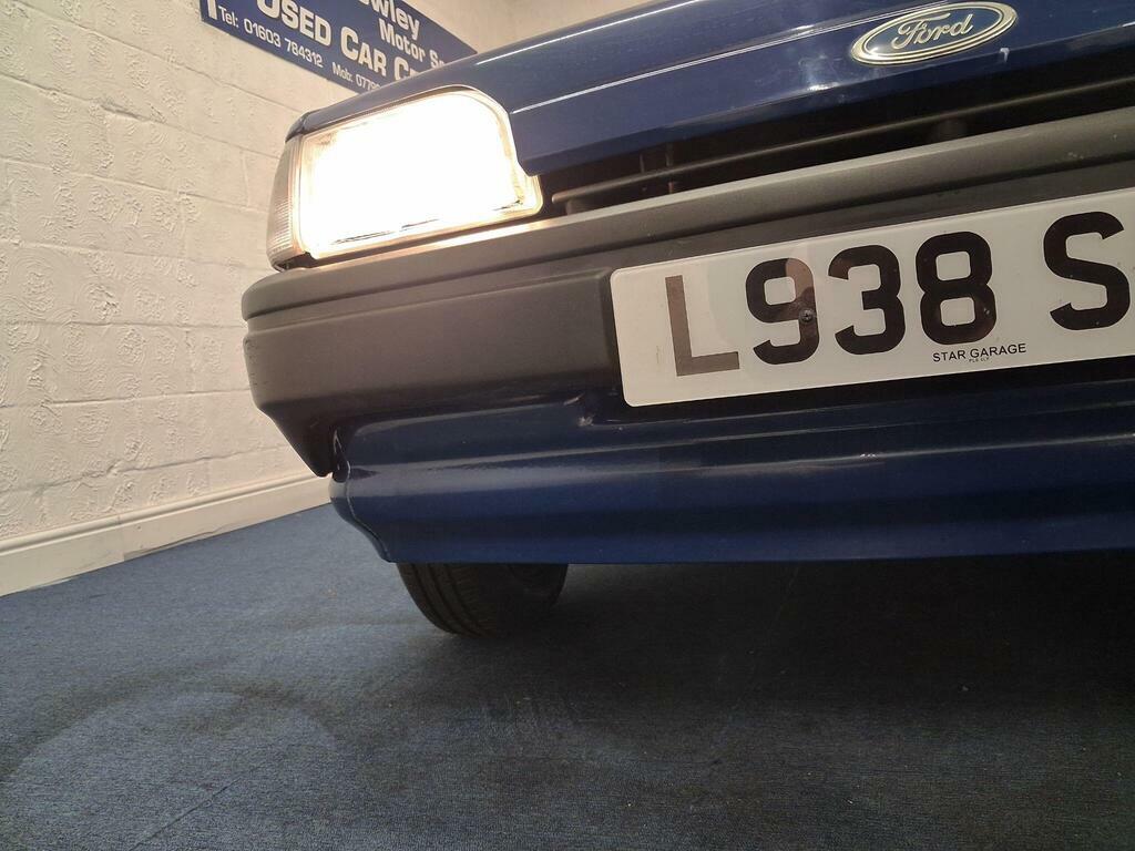 Ford Fiesta Hatchback Black #28