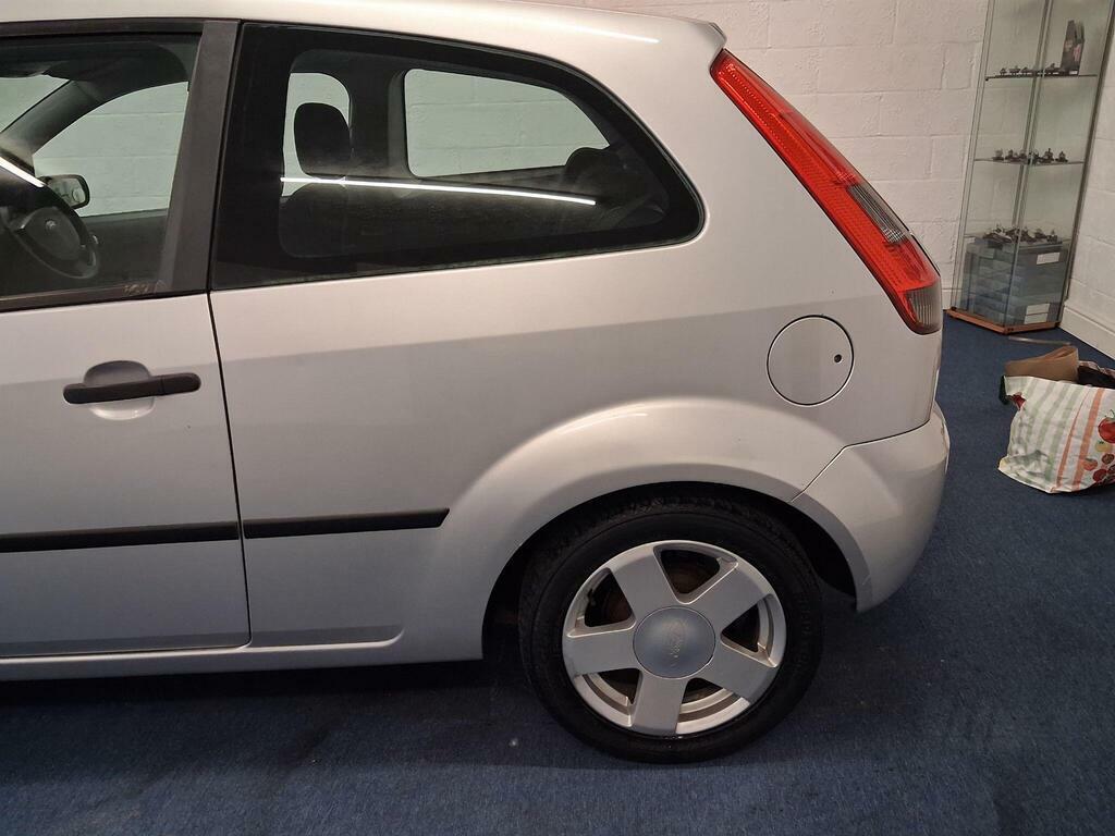 Ford Fiesta 1.4 Flame Limited Edition Silver #6