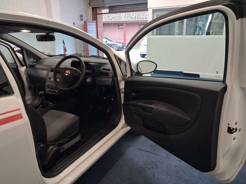 Fiat Grande Punto 1.4 Active Hatchback Blue #27