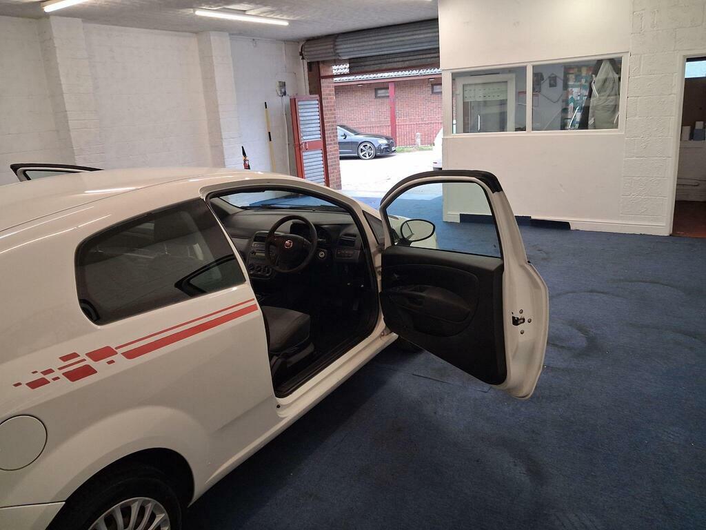 Fiat Grande Punto 1.4 Active Hatchback Blue #26