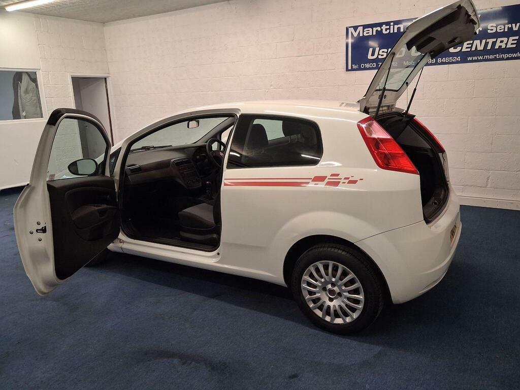 Fiat Grande Punto 1.4 Active Hatchback Blue #19