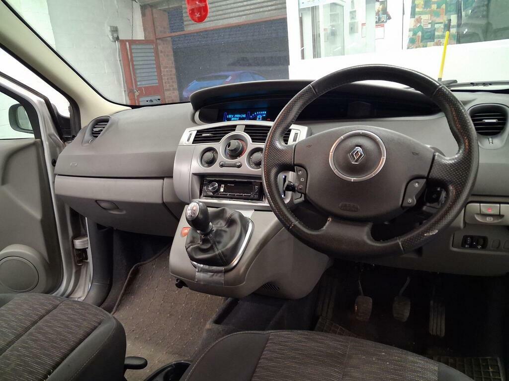 Renault Grand Scenic Hatchback Blue #10