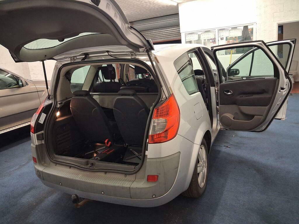 Renault Grand Scenic Hatchback Blue #11