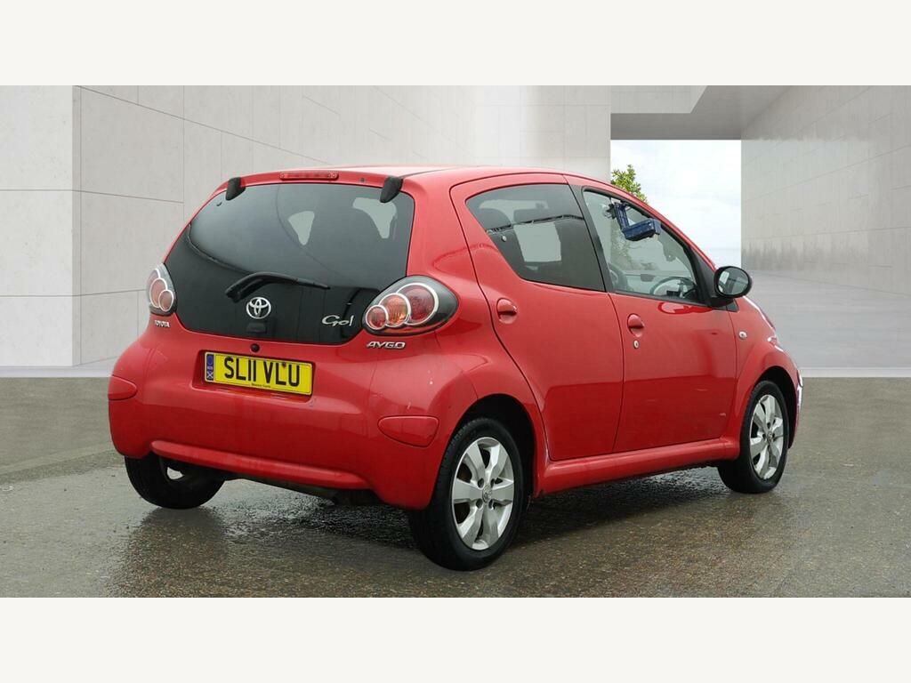 Toyota Aygo 1.0 Vvt-i Go Euro 5 Red #4