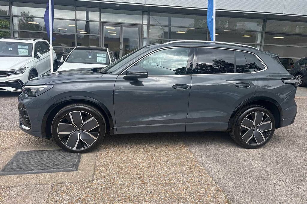 Volkswagen Tiguan 2.0 Tdi R-line Dsg Leeds Alloy Wheels RV75XTZ Grey #4