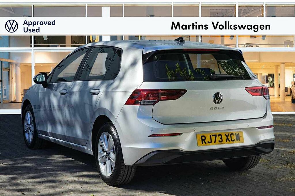 Volkswagen Golf 1.5 Tsi 150 Life RJ73XCW Silver #3