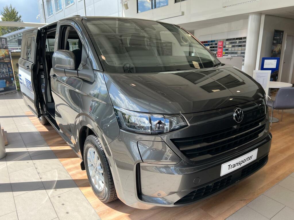 Volkswagen E-Transporter T32 65Kwh Commerce Pro Kombi Swb #2