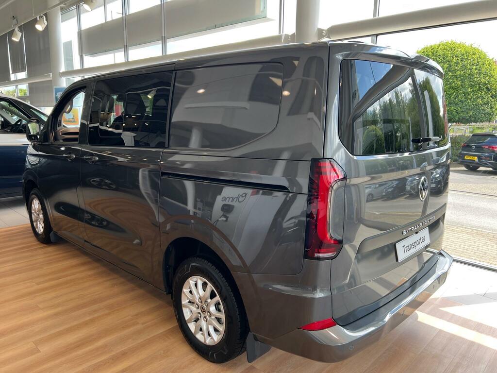 Volkswagen E-Transporter T32 65Kwh Commerce Pro Kombi Swb #4