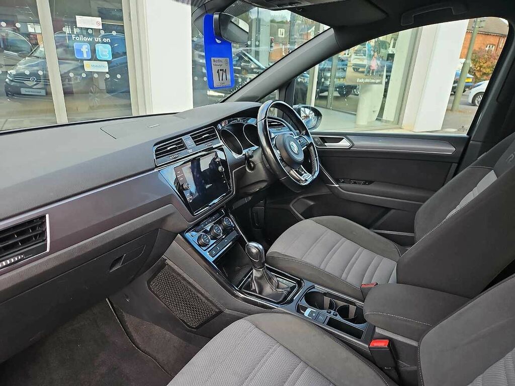 Volkswagen Touran 1.5 Tsi Evo R-line Dsg CV70HSF Grey #2