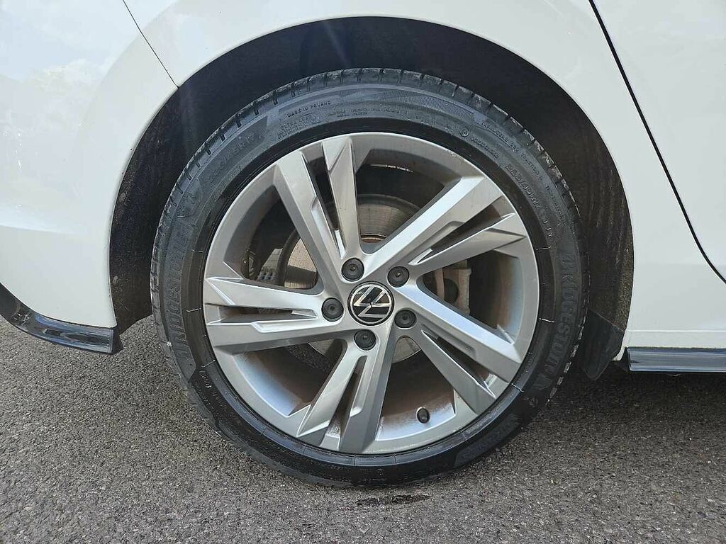 Volkswagen Golf 1.5 Etsi 150 R-line Dsg WF72KXK White #5