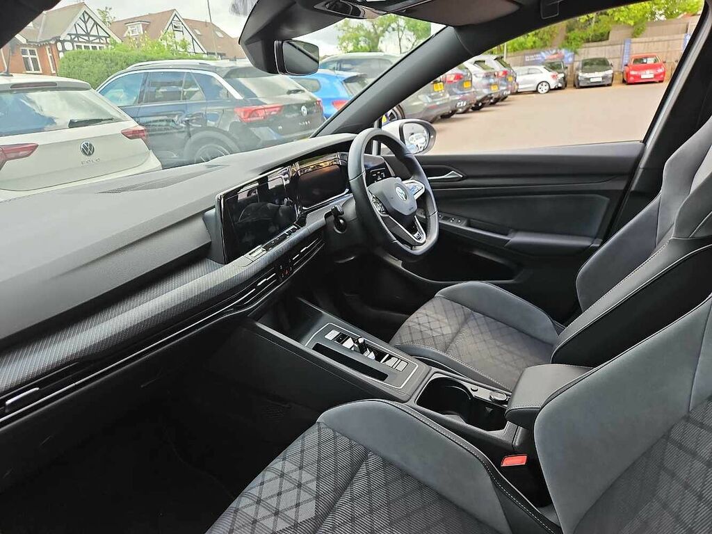 Volkswagen Golf 1.5 Etsi 150 R-line Dsg WF72KXK White #2