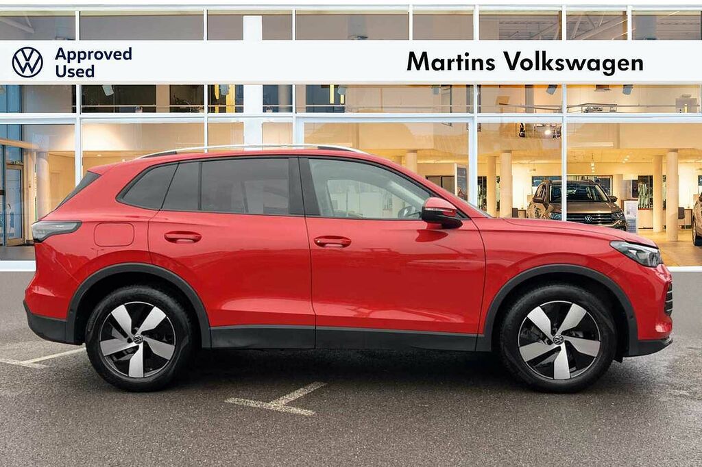 Volkswagen Tiguan 1.5 Etsi 150Ps Match Dsg RF74DNX Red #4