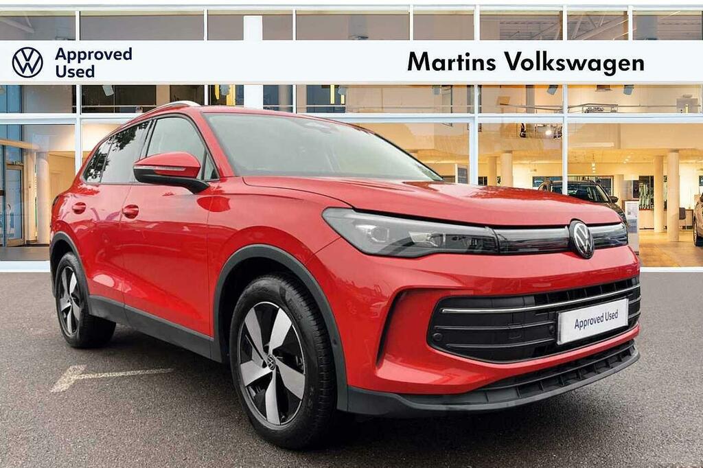 Volkswagen Tiguan 1.5 Etsi 150Ps Match Dsg Red