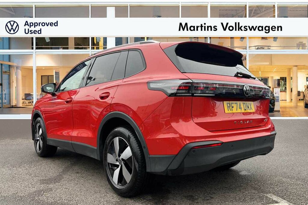 Volkswagen Tiguan 1.5 Etsi 150Ps Match Dsg RF74DNX Red #3