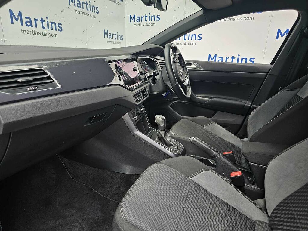 Volkswagen Polo 1.0 Tsi 115 R-line Dsg Black #2