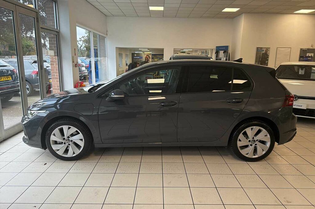 Volkswagen Golf 1.5 Tsi 204 Match Ehybrid Dsg GD25LXR Grey #4