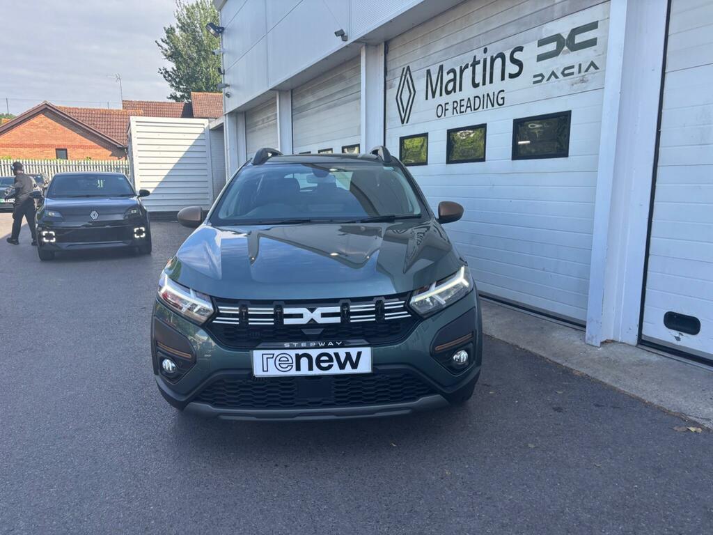 Dacia Sandero Stepway 1.0 Tce Extreme Euro 6 Ss YT24XCM Green #2