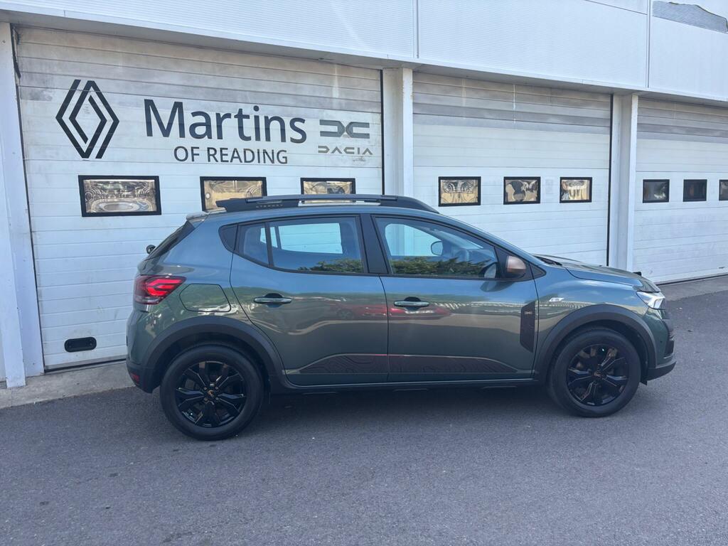 Dacia Sandero Stepway 1.0 Tce Extreme Euro 6 Ss YT24XCM Green #6