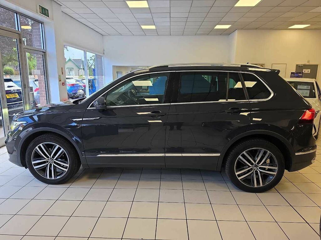Volkswagen Tiguan 1.5 Tsi 150 Elegance Dsg DE22MYH Grey #4