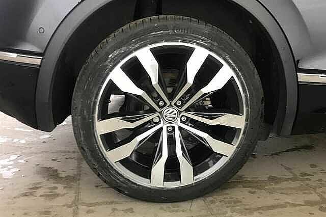 Volkswagen Tiguan R-line Tech 1.5 Tsi Evo 2Wd 150Ps 7-Speed Dsg 5 Do GF70FRN Black #6