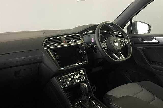 Volkswagen Tiguan R-line Tech 1.5 Tsi Evo 2Wd 150Ps 7-Speed Dsg 5 Do GF70FRN Black #2