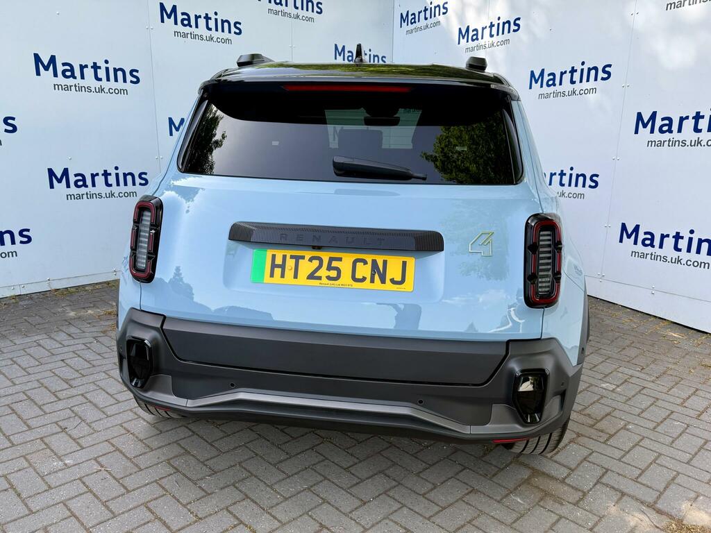 Renault 4 E-Tech 110Kw Techno 52Kwh Comfort Range Blue #9