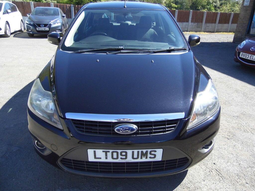 Ford Focus Hatchback 1.6 Zetec 200909 Black #2