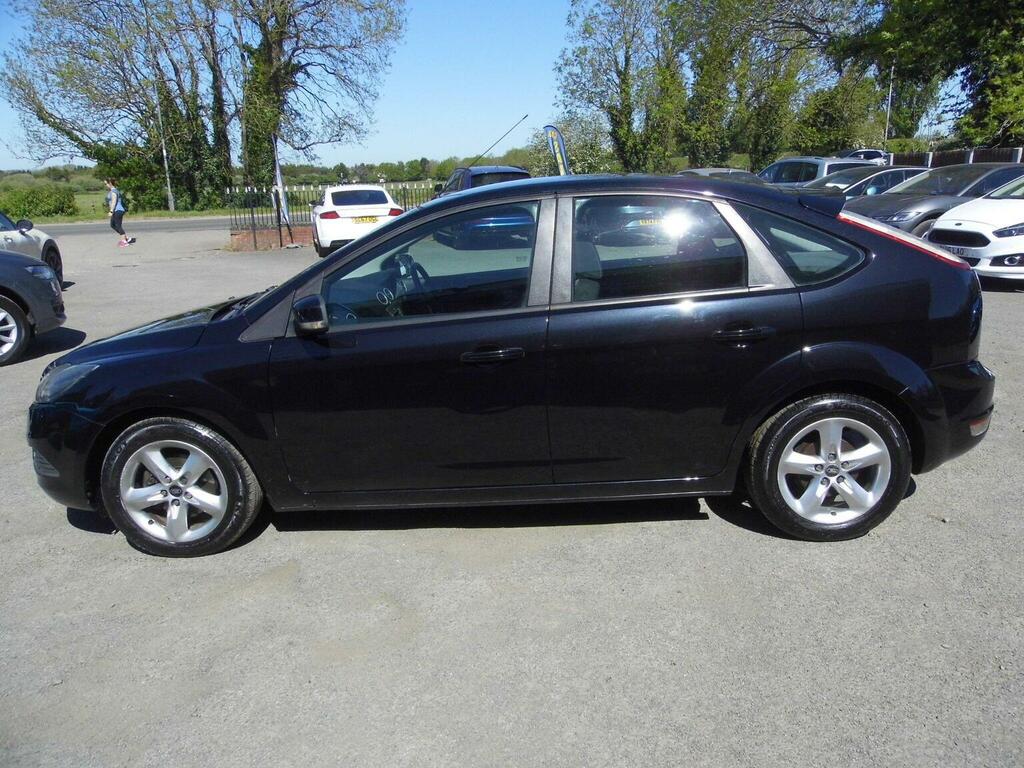 Ford Focus Hatchback 1.6 Zetec 200909 Black #5